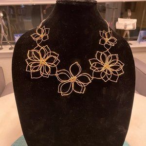 Gold Wire Flower Necklace
